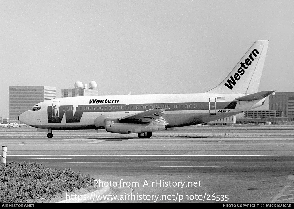 Aircraft Photo of N4516W | Boeing 737-247 | Western Airlines | AirHistory.net #26535