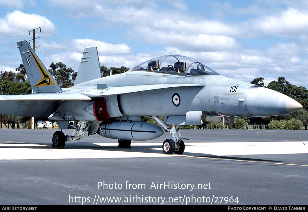 Aircraft Photo of A21-101 | McDonnell Douglas F/A-18B Hornet | Australia - Air Force | AirHistory.net #27964