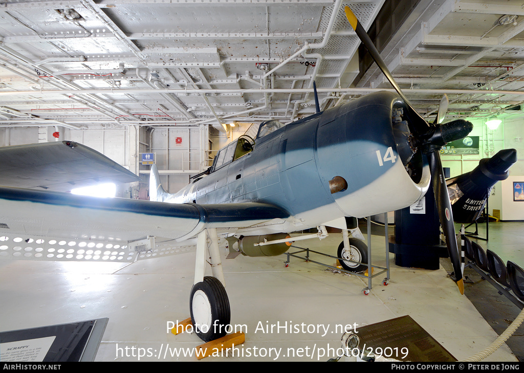 Aircraft Photo of 36173 | Douglas SBD-5 Dauntless | USA - Navy | AirHistory.net #29019