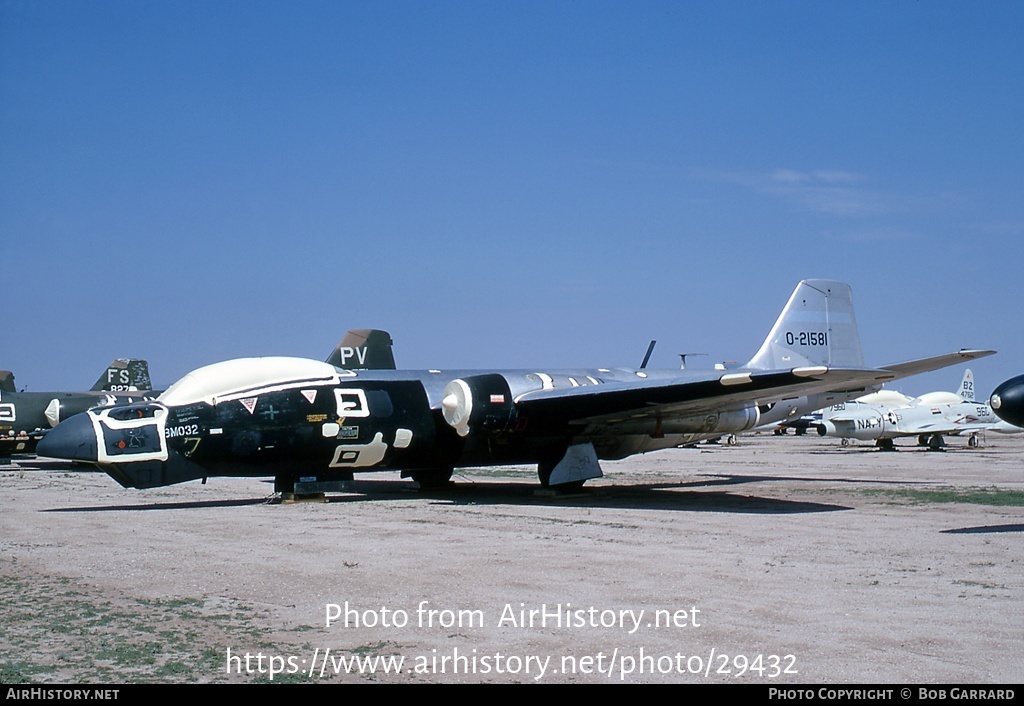 Aircraft Photo of 52-1581 / 0-21581 | Martin B-57G Canberra | USA - Air Force | AirHistory.net #29432