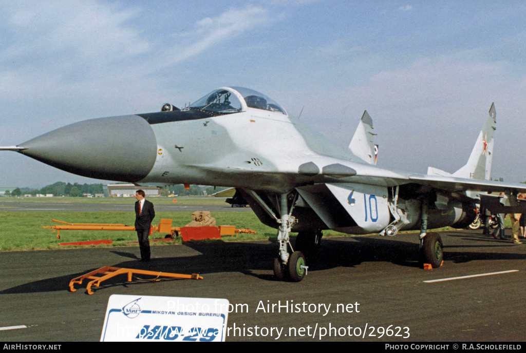 Aircraft Photo of 10 blue | Mikoyan-Gurevich MiG-29 (9-12A) | Soviet Union - Air Force | AirHistory.net #29623