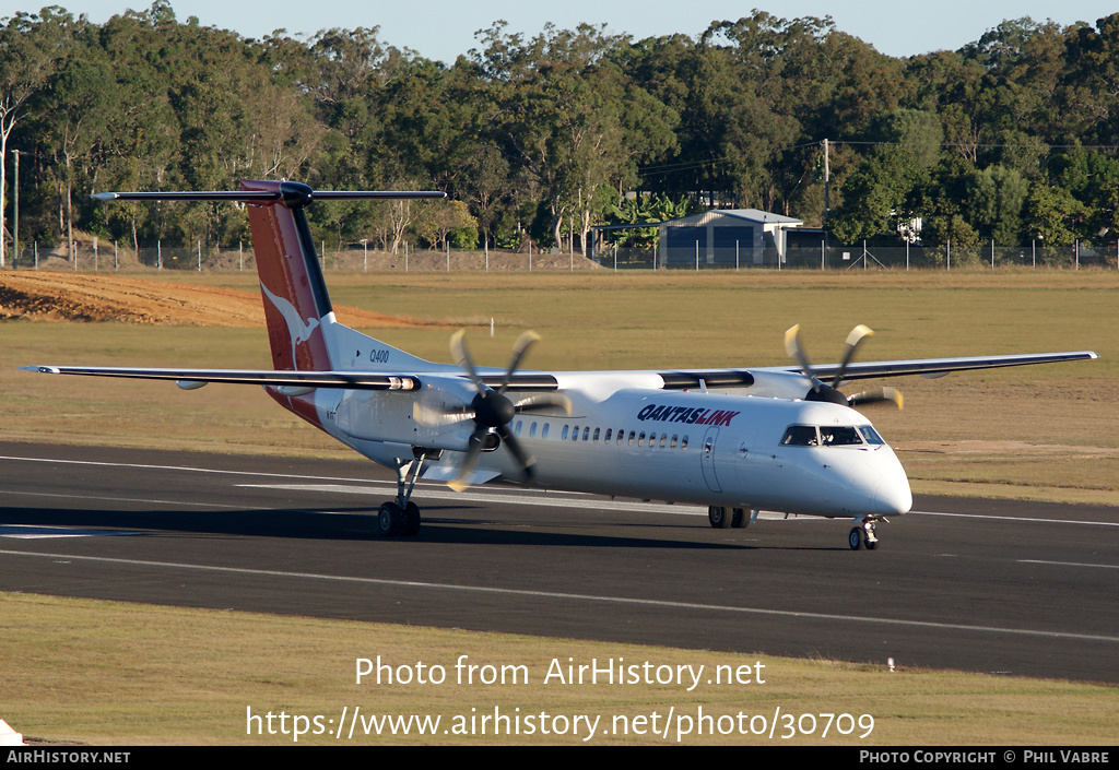 Aircraft Photo of VH-QOB | Bombardier DHC-8-402 Dash 8 | QantasLink | AirHistory.net #30709