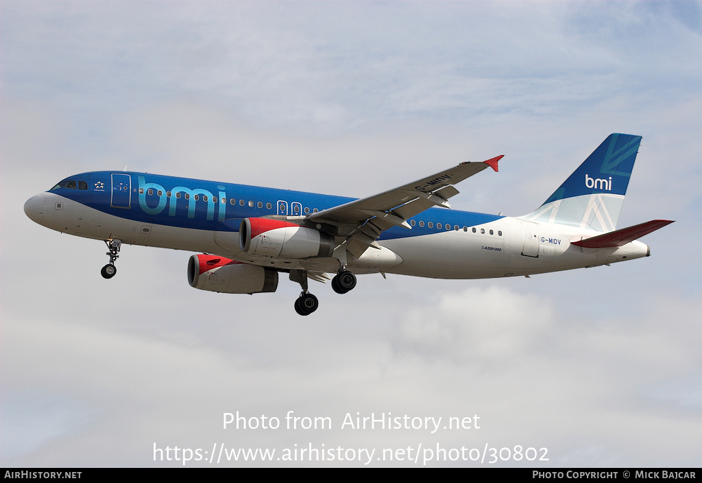 Aircraft Photo of G-MIDV | Airbus A320-232 | BMI - British Midland International | AirHistory.net #30802