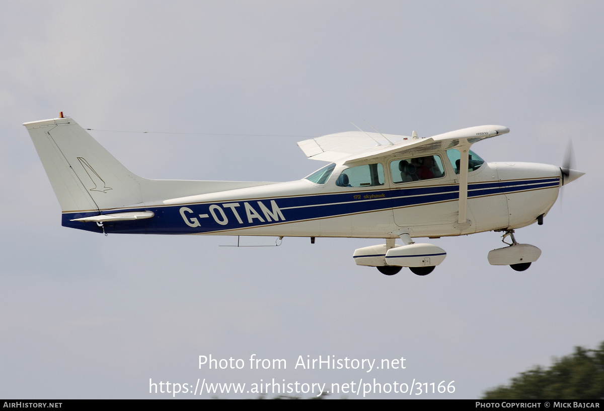 Aircraft Photo of G-OTAM | Cessna 172M Skyhawk | AirHistory.net #31166