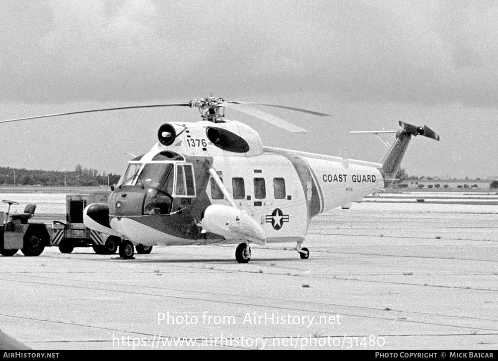 Aircraft Photo of 1376 | Sikorsky HH-52A Seaguard (S-62A) | USA - Coast Guard | AirHistory.net #31480