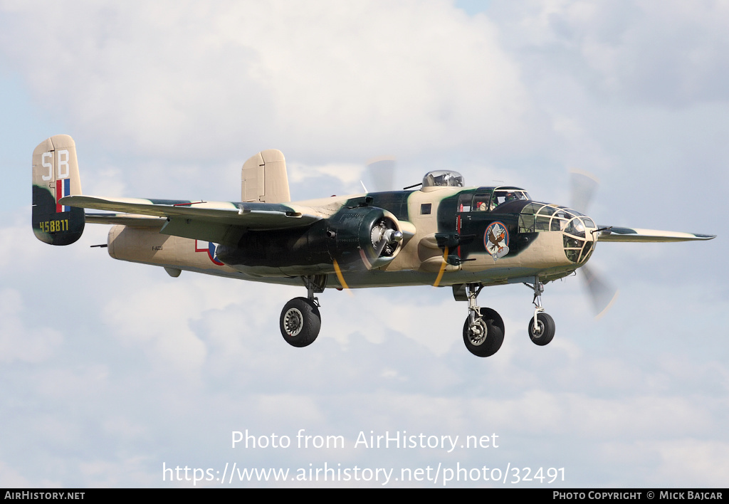 Aircraft Photo of F-AZZU / 458811 | North American B-25J Mitchell | USA - Air Force | AirHistory.net #32491