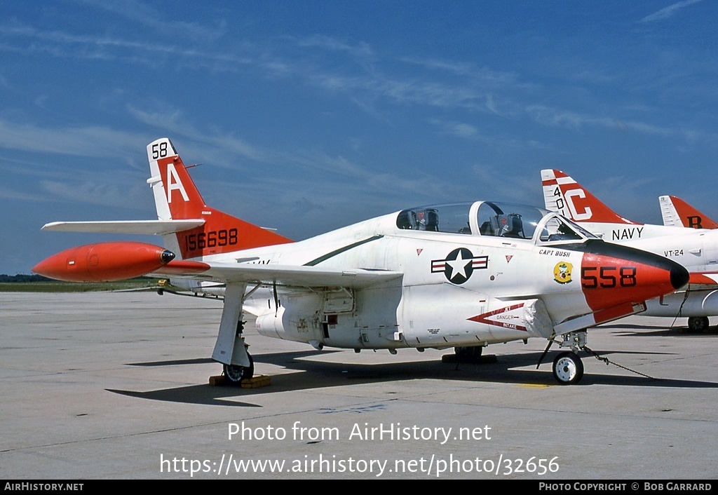 Aircraft Photo of 156698 | North American Rockwell T-2C Buckeye | USA - Navy | AirHistory.net #32656