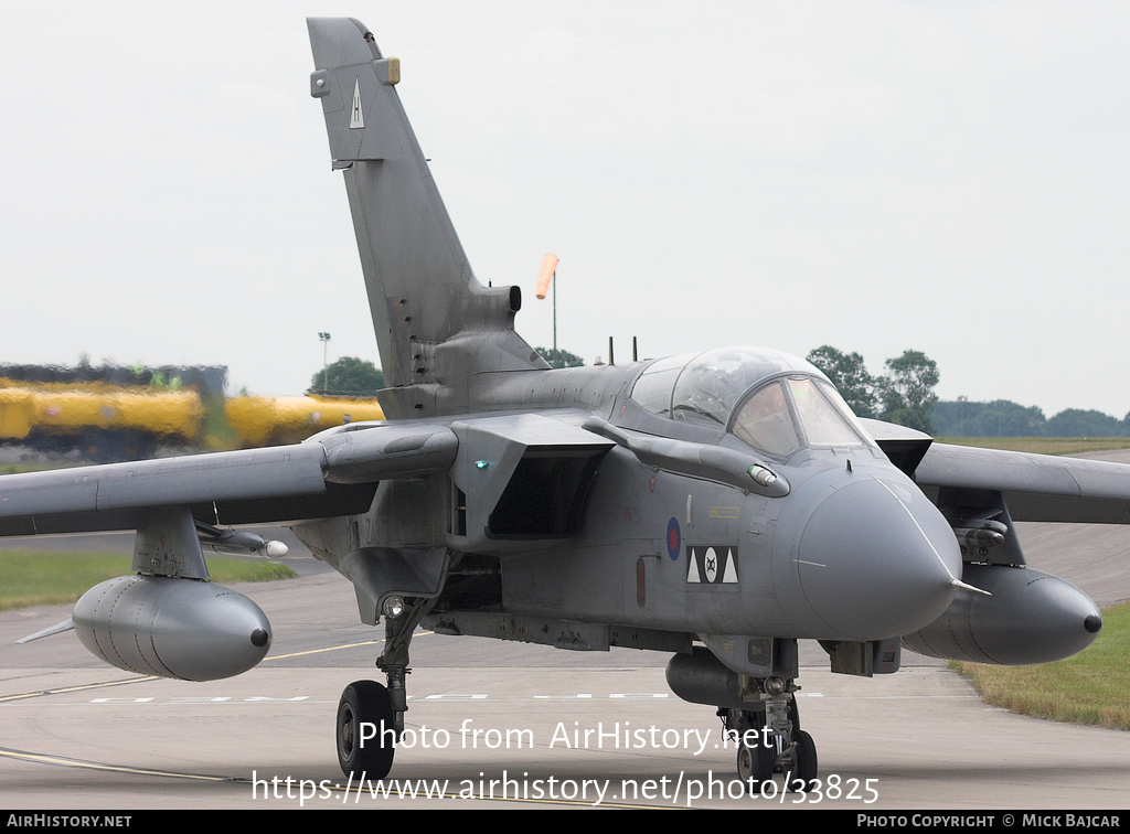 Aircraft Photo of ZA373 | Panavia Tornado GR4A | UK - Air Force | AirHistory.net #33825