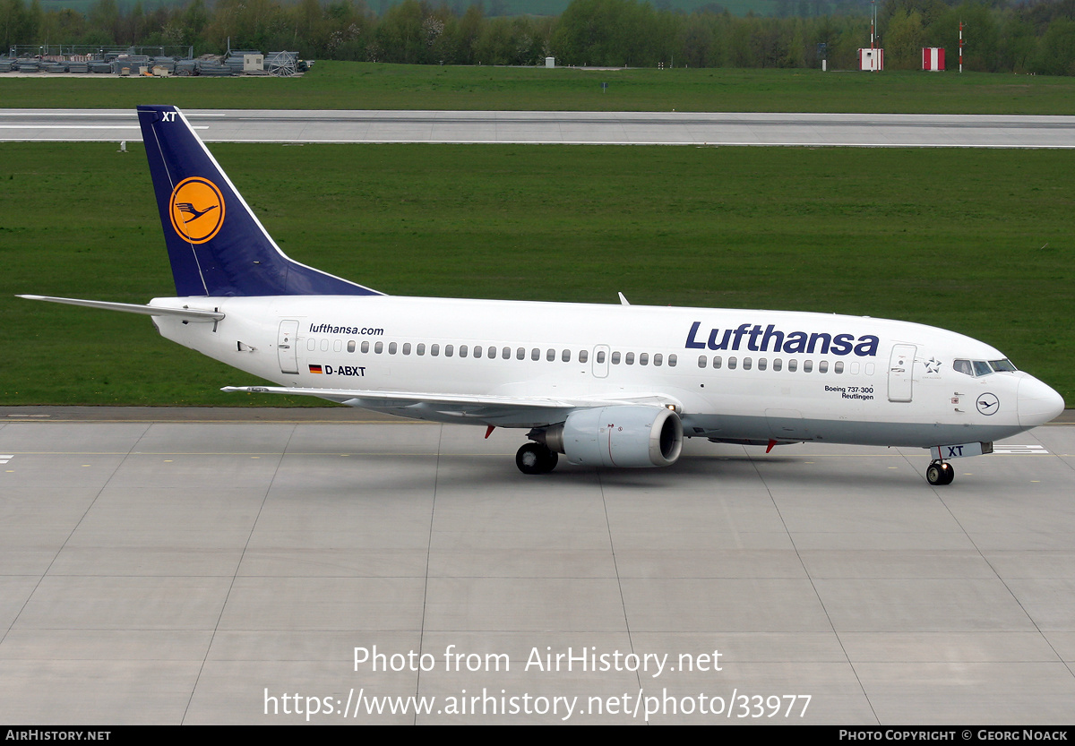 Aircraft Photo of D-ABXT | Boeing 737-330 | Lufthansa | AirHistory.net #33977