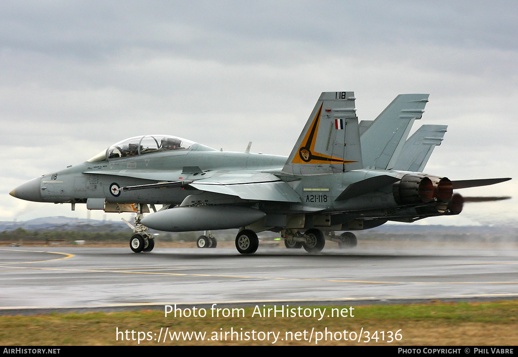 Aircraft Photo of A21-118 | McDonnell Douglas F/A-18B Hornet | Australia - Air Force | AirHistory.net #34136