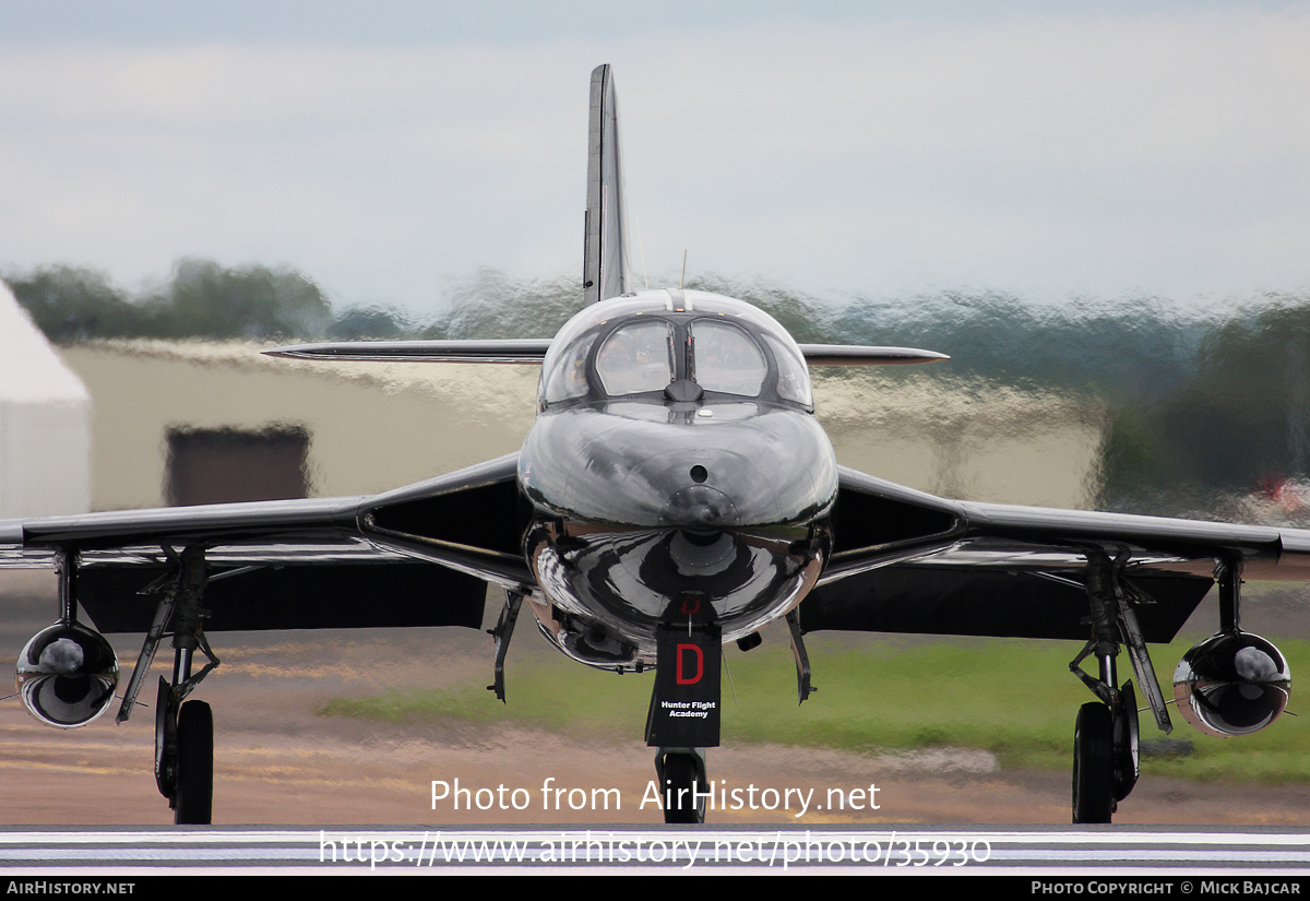 Aircraft Photo of G-FFOX / WV318 | Hawker Hunter T7A | UK - Air Force | AirHistory.net #35930