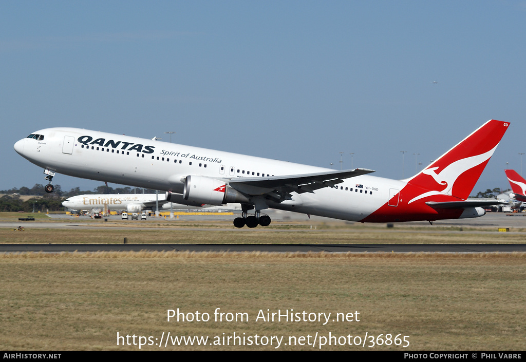 Aircraft Photo of VH-OGD | Boeing 767-338/ER | Qantas | AirHistory.net #36865