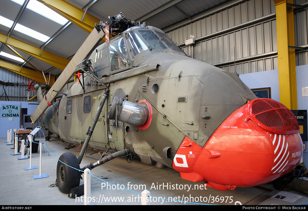 Aircraft Photo of XV728 | Westland WS-58 Wessex HC.2 | UK - Air Force | AirHistory.net #36975