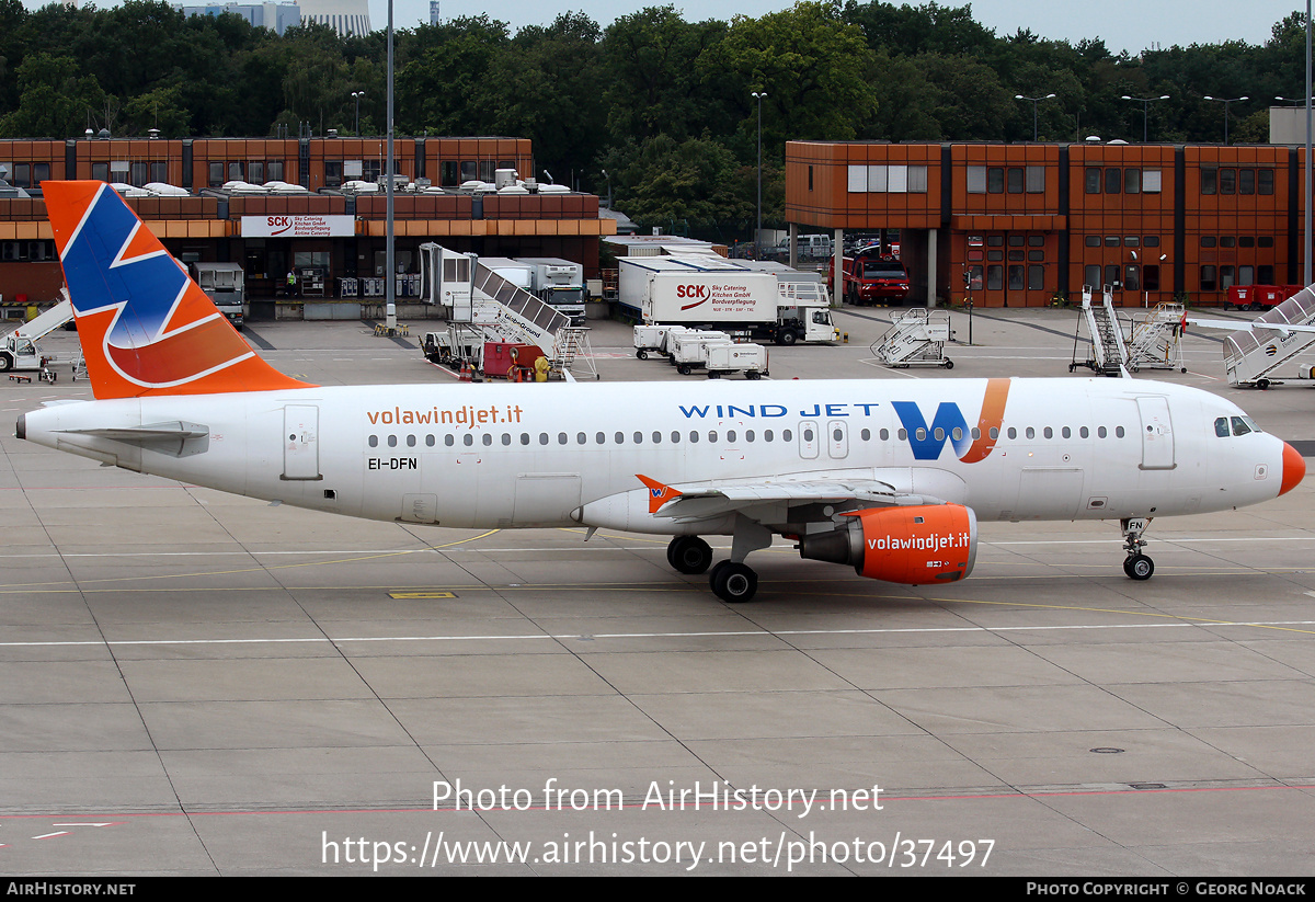 Aircraft Photo of EI-DFN | Airbus A320-211 | Wind Jet | AirHistory.net #37497