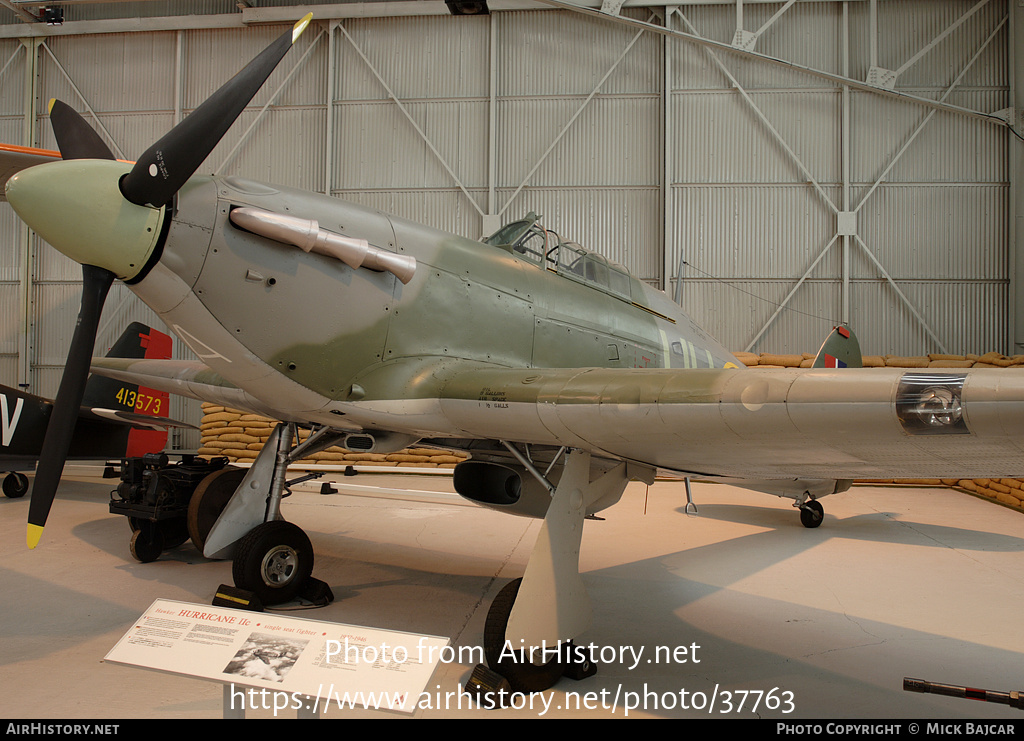 Aircraft Photo of LF738 | Hawker Hurricane Mk2C | UK - Air Force | AirHistory.net #37763