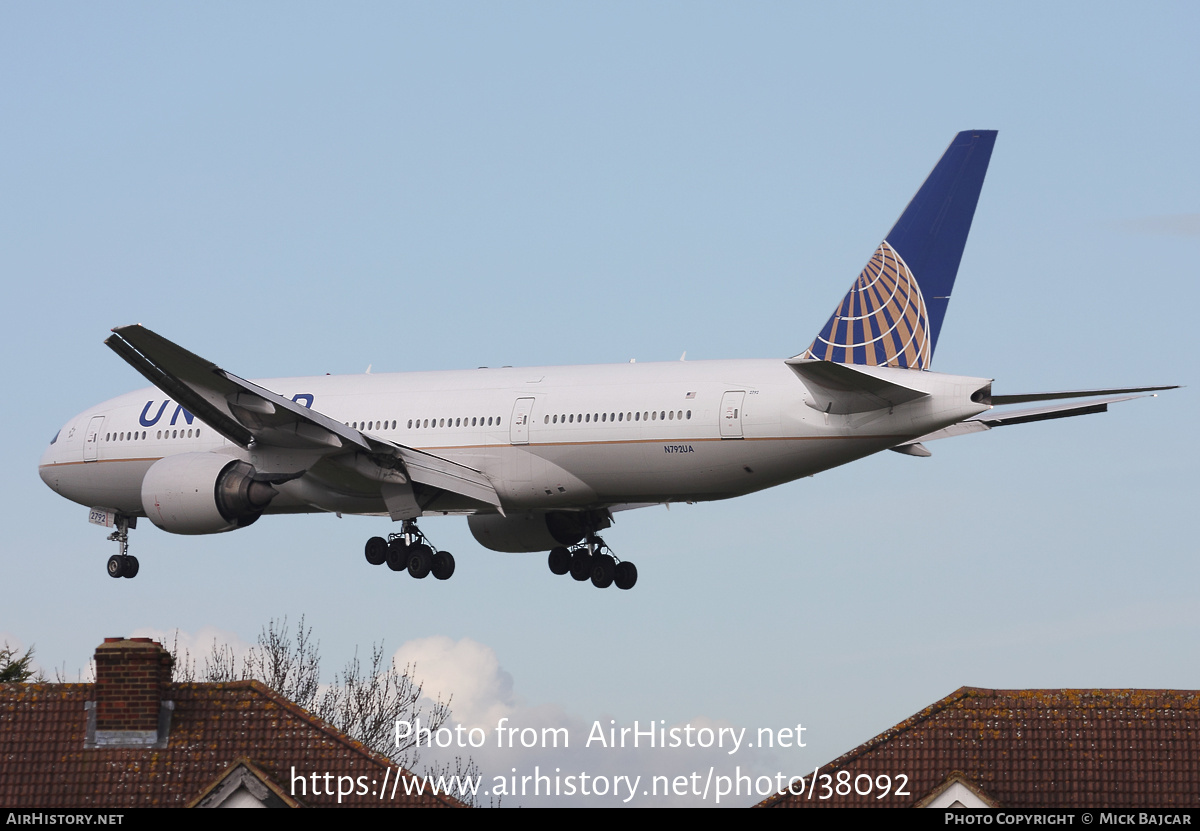 Aircraft Photo of N792UA | Boeing 777-222/ER | United Airlines | AirHistory.net #38092