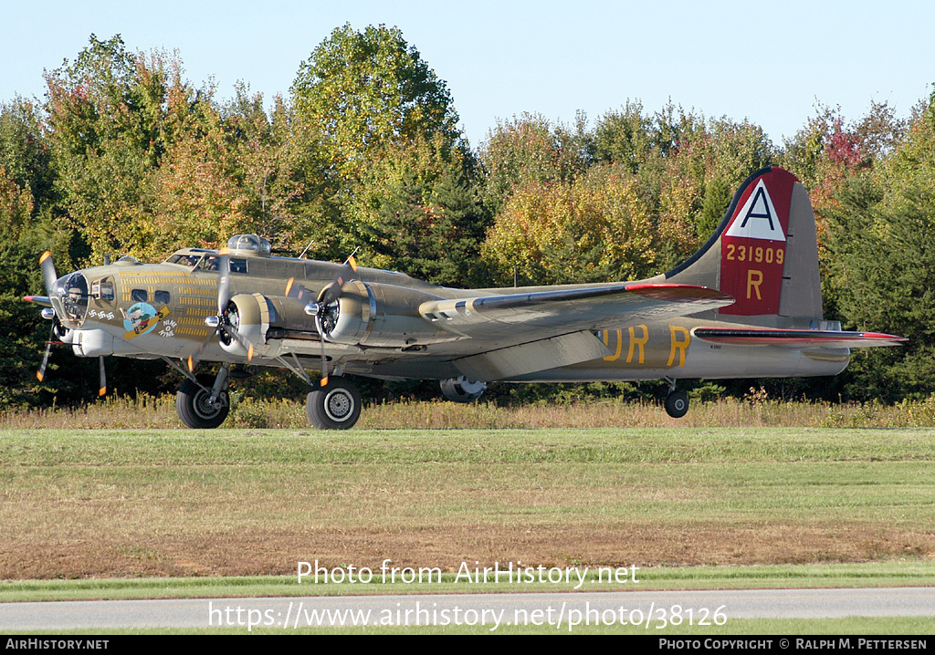 Aircraft Photo Of N93012 / NL93012 / 231909 | Boeing B-17G Flying ...