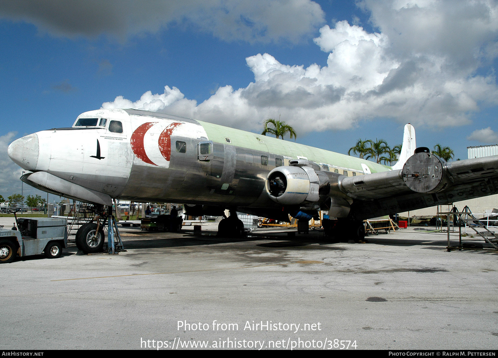 Aircraft Photo of N836D | Douglas DC-7B | Legendary Airliners | AirHistory.net #38574