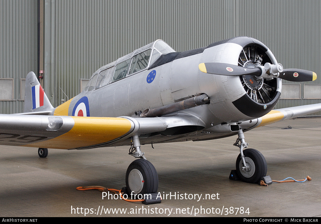 Aircraft Photo of G-BJST / KF729 | North American T-6H Harvard Mk IV | UK - Air Force | AirHistory.net #38784