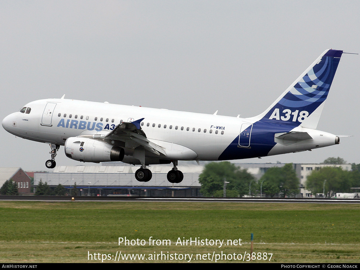 Aircraft Photo of F-WWIA | Airbus A318-121 | Airbus | AirHistory.net #38887