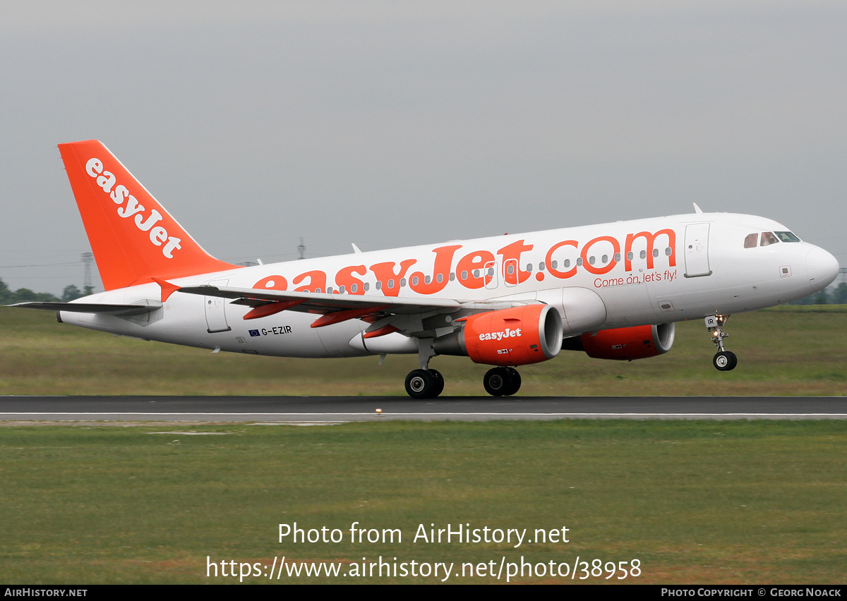 Aircraft Photo of G-EZIR | Airbus A319-111 | EasyJet | AirHistory.net #38958