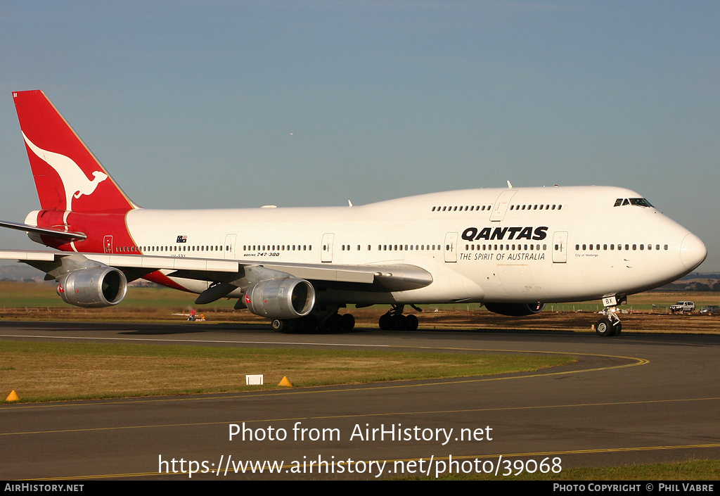 Aircraft Photo of VH-EBX | Boeing 747-338 | Qantas | AirHistory.net #39068