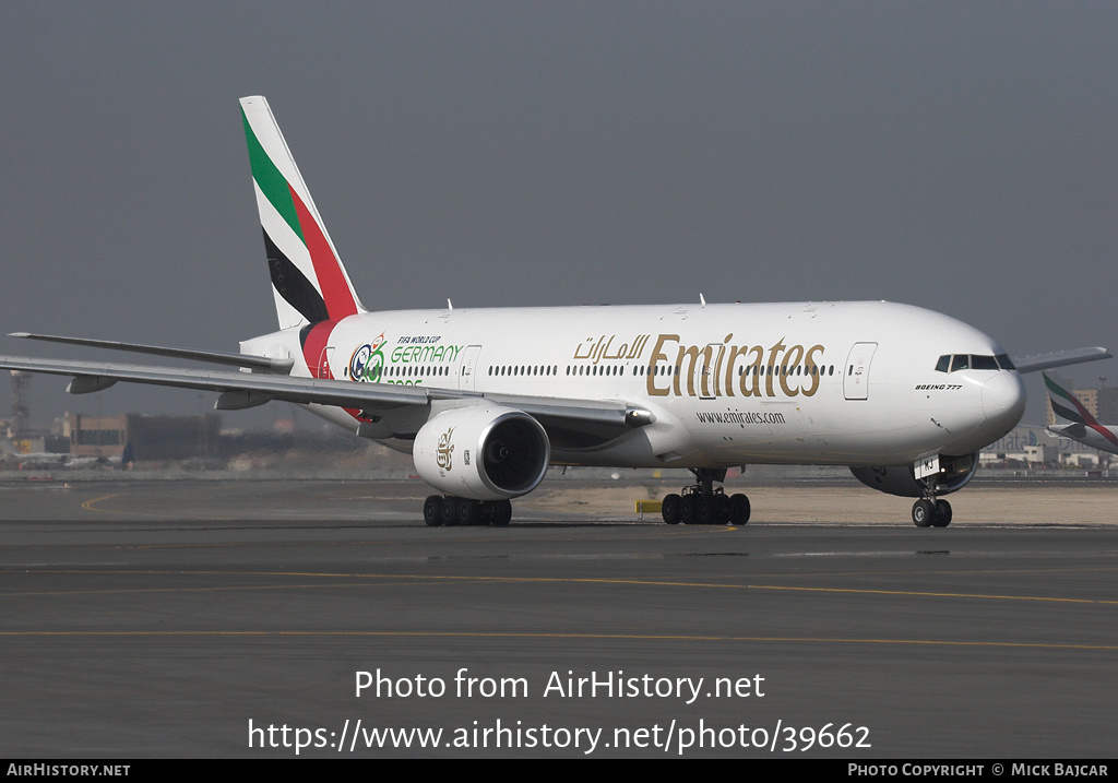 Aircraft Photo of A6-EMJ | Boeing 777-21H/ER | Emirates | AirHistory.net #39662