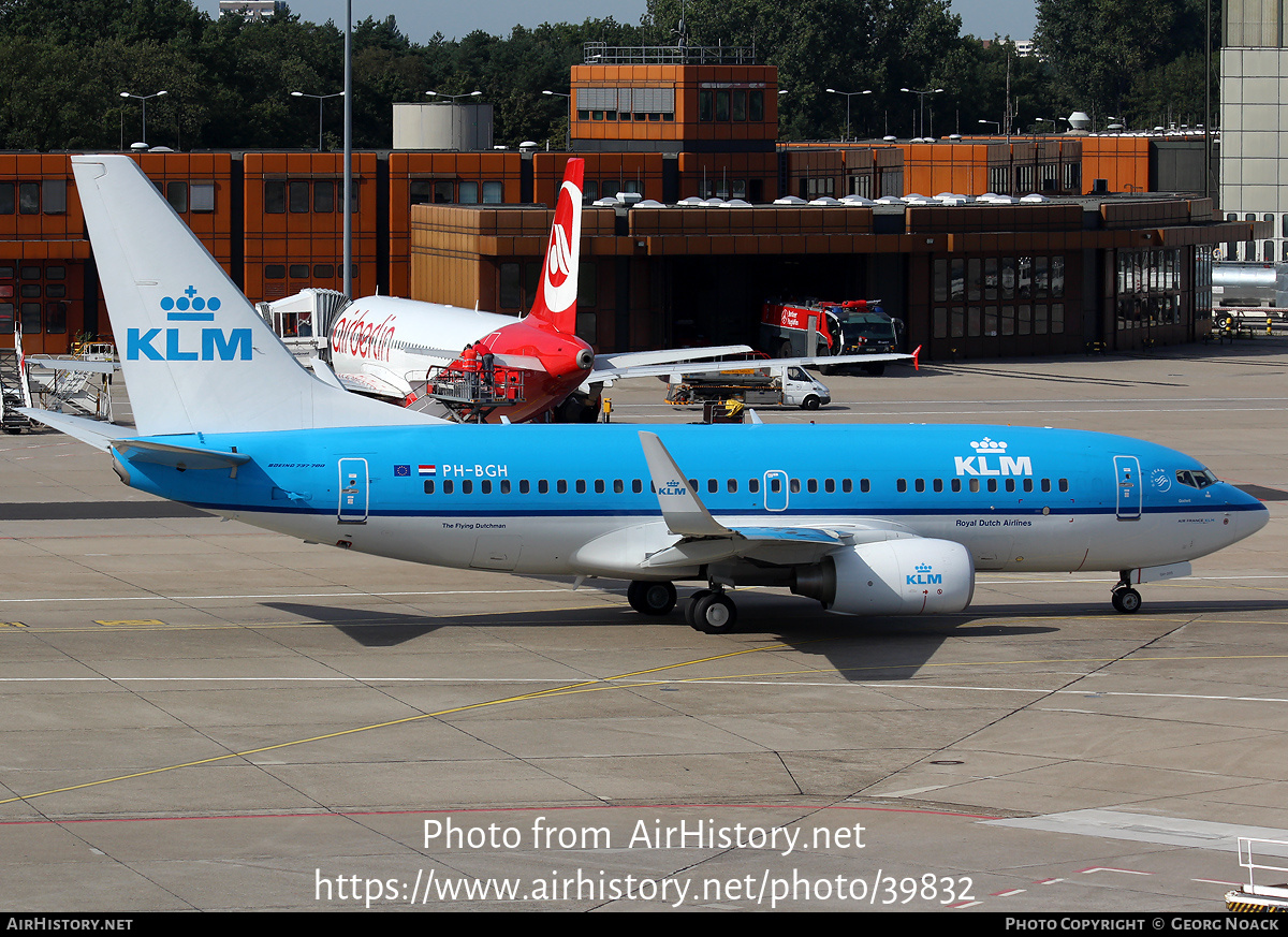 Aircraft Photo of PH-BGH | Boeing 737-7K2 | KLM - Royal Dutch Airlines | AirHistory.net #39832