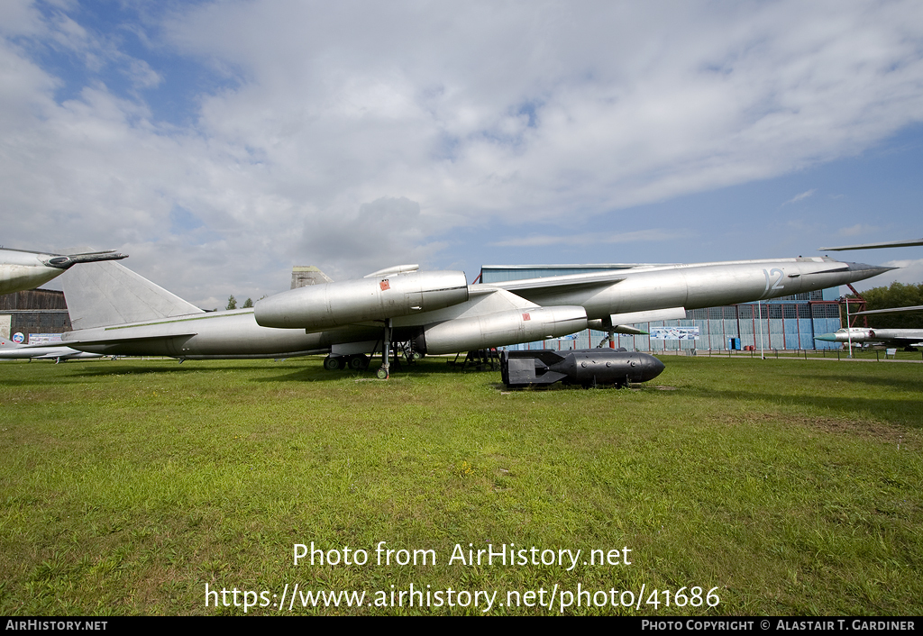 Aircraft Photo of 12 blue | Myasishchev M-50 | Russia - Air Force | AirHistory.net #41686