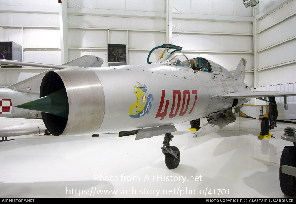 Aircraft Photo of 4007 | Mikoyan-Gurevich MiG-21US | Poland - Air Force | AirHistory.net #41701