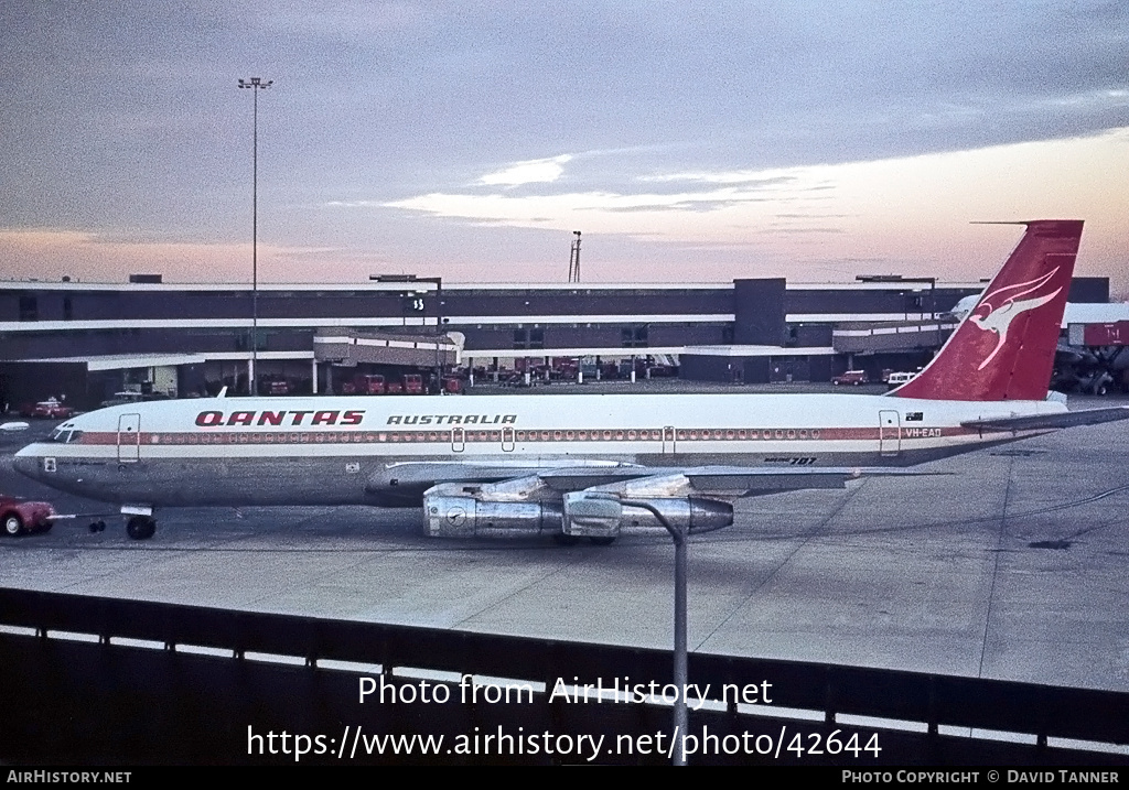 Aircraft Photo of VH-EAD | Boeing 707-338C | Qantas | AirHistory.net #42644