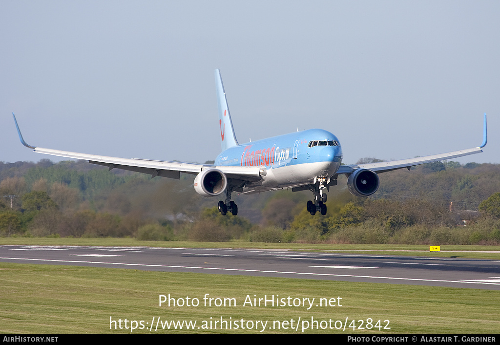 Aircraft Photo of G-OBYJ | Boeing 767-304/ER | Thomsonfly | AirHistory.net #42842