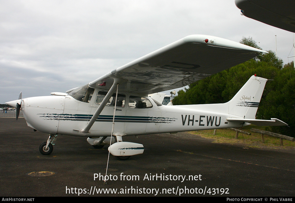 Aircraft Photo of VH-EWU | Cessna 172R Skyhawk | AirHistory.net #43192