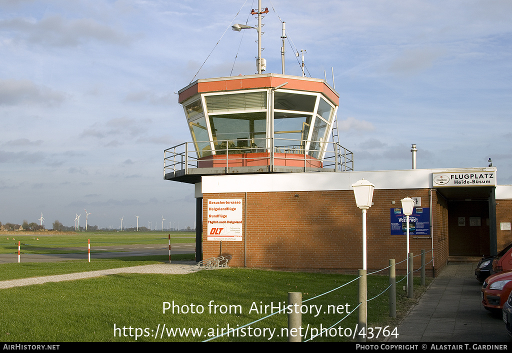 Airport photo of Heide - Büsum (EDXB / HEI) in Germany | AirHistory.net #43764