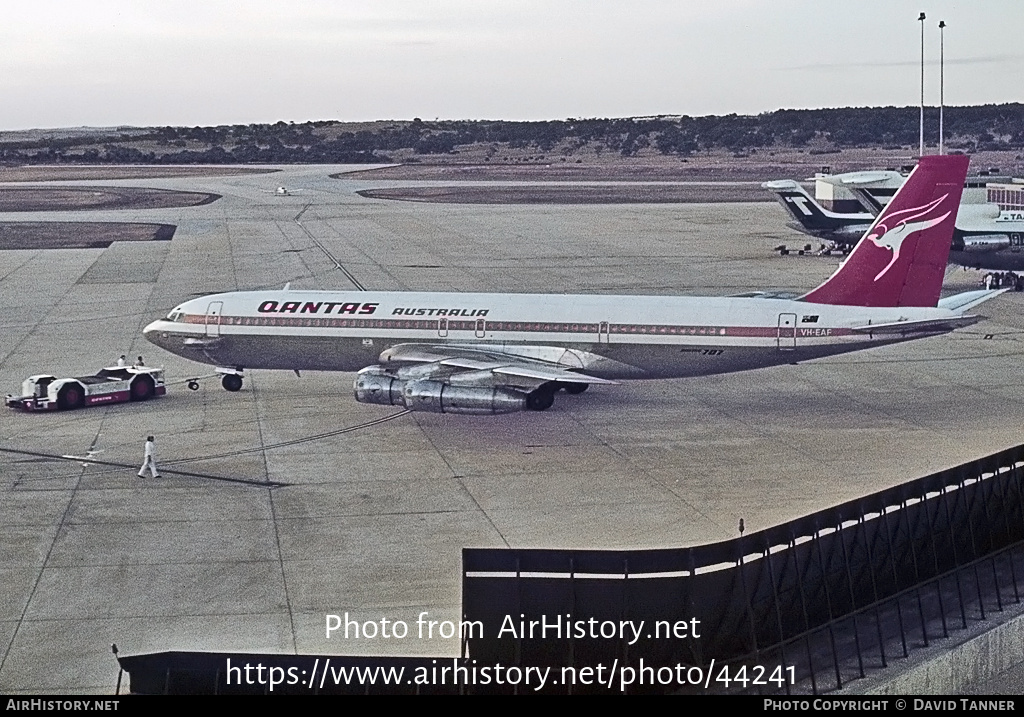 Aircraft Photo of VH-EAF | Boeing 707-338C | Qantas | AirHistory.net #44241