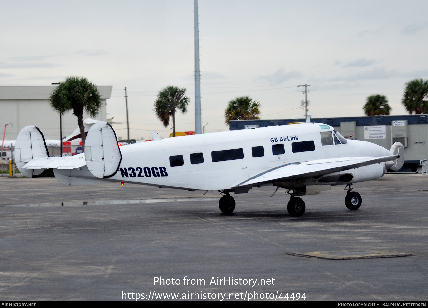 Aircraft Photo of N320GB | Volpar Turboliner II | GB Airlink | AirHistory.net #44494