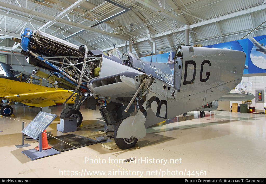 Aircraft Photo of C-GBDG / VH142 | Fairey Firefly AS6 | AirHistory.net #44561