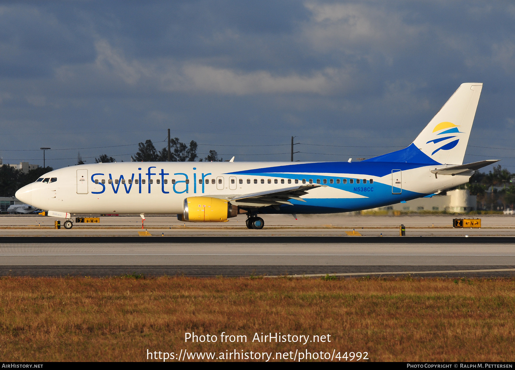 Aircraft Photo of N538CC | Boeing 737-48E | Swift Air | AirHistory.net #44992