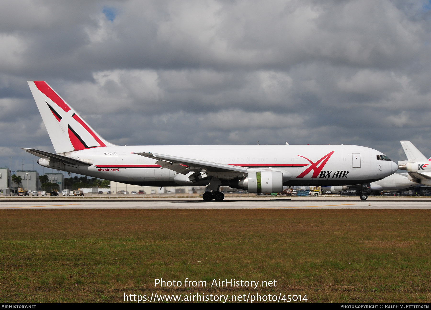 Aircraft Photo of N740AX | Boeing 767-232(BDSF) | ABX Air | AirHistory.net #45014