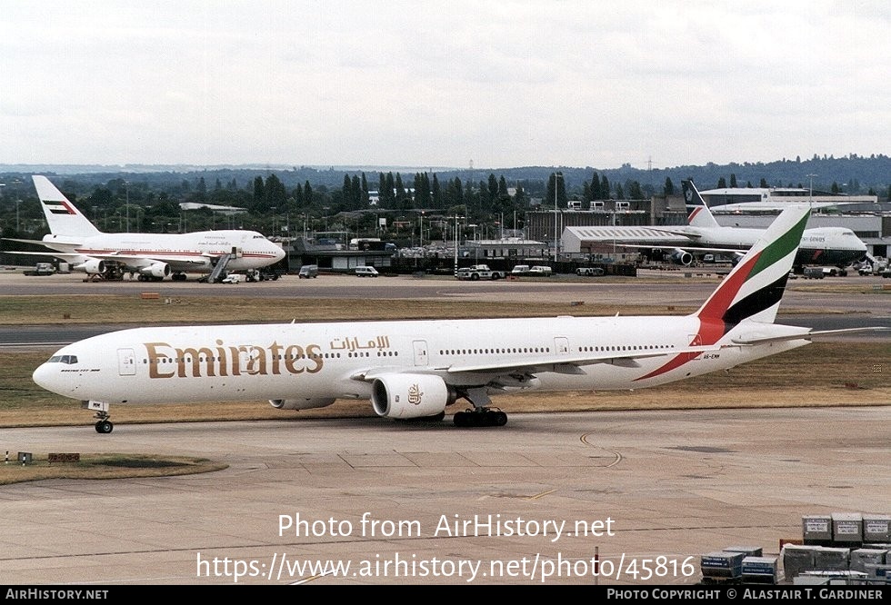 Aircraft Photo of A6-EMM | Boeing 777-31H | Emirates | AirHistory.net #45816