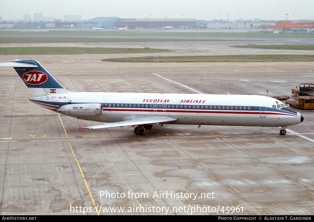 Aircraft Photo of YU-AJK | McDonnell Douglas DC-9-32 | JAT Yugoslav Airlines - Jugoslovenski Aerotransport | AirHistory.net #45961