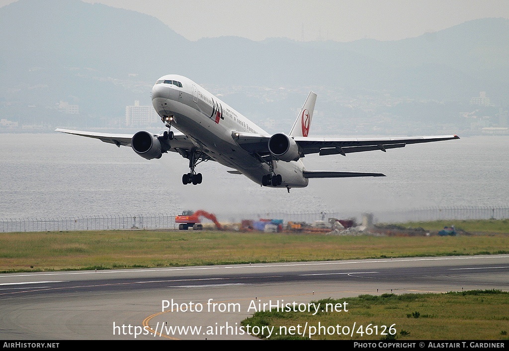 Aircraft Photo of JA8365 | Boeing 767-346 | Japan Airlines - JAL | AirHistory.net #46126