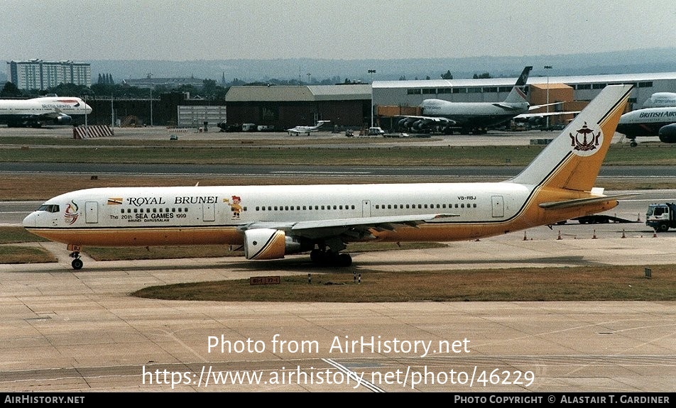 Aircraft Photo of V8-RBJ | Boeing 767-33A/ER | Royal Brunei Airlines | AirHistory.net #46229