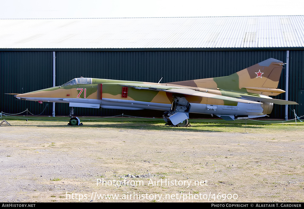 Aircraft Photo of 71 red | Mikoyan-Gurevich MiG-27K | Russia - Air Force | AirHistory.net #46900