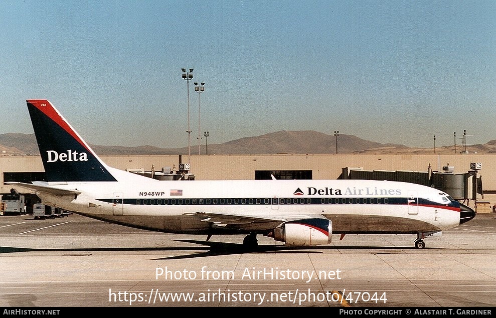 Aircraft Photo of N948WP | Boeing 737-301 | Delta Air Lines | AirHistory.net #47044