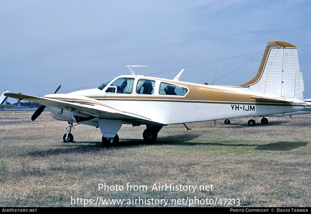 Aircraft Photo of VH-IJM | Beech E95 Travel Air | AirHistory.net #47213