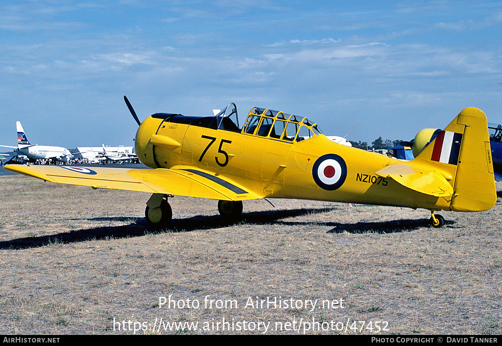 Aircraft Photo of VH-HVD / NZ1075 | North American AT-6D Harvard III | New Zealand - Air Force | AirHistory.net #47452