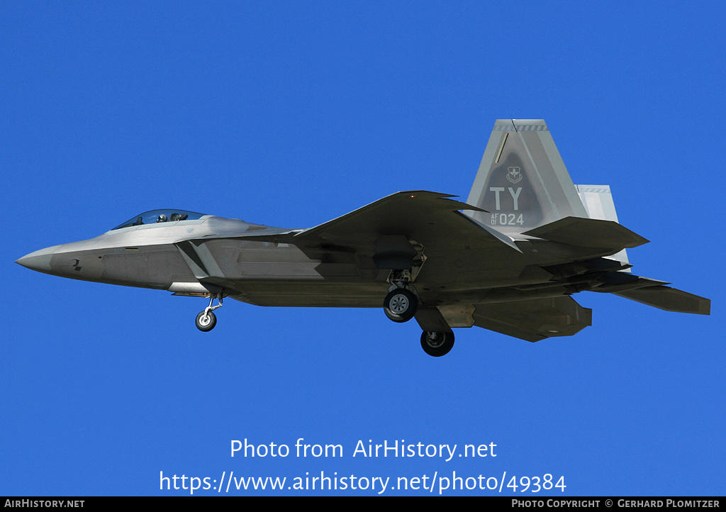 Aircraft Photo of 01-4024 / AF01-024 | Lockheed Martin F-22A Raptor | USA - Air Force | AirHistory.net #49384