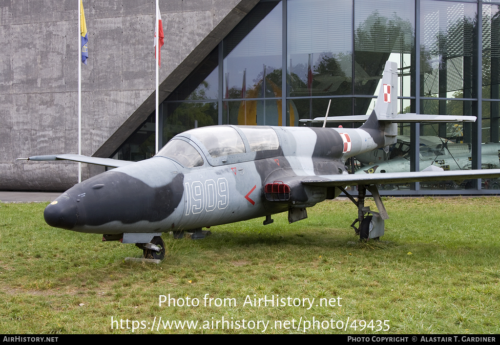 Aircraft Photo of 1909 | PZL-Mielec TS-11R Iskra | Poland - Air Force | AirHistory.net #49435