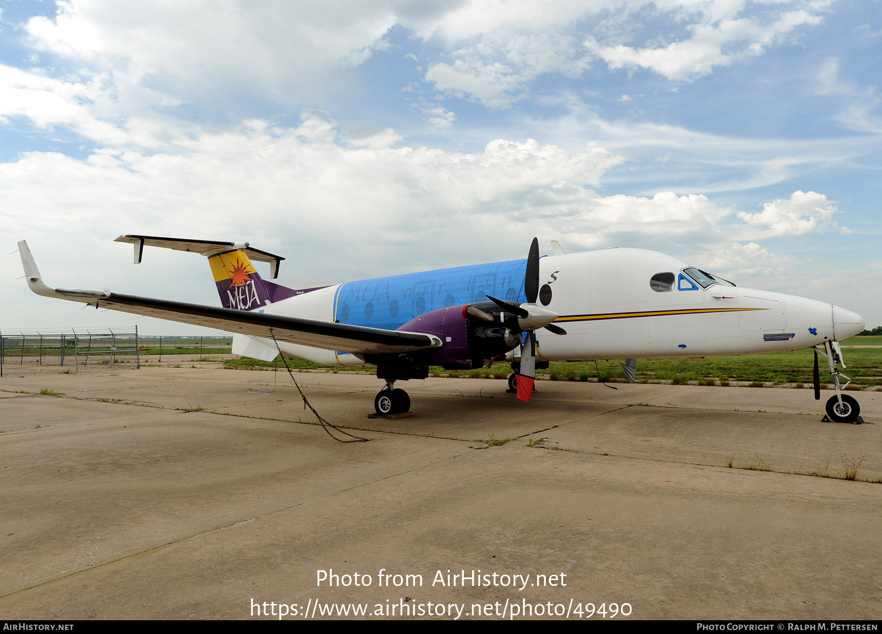 Aircraft Photo of N174YV | Beech 1900D | Mesa Airlines | AirHistory.net #49490